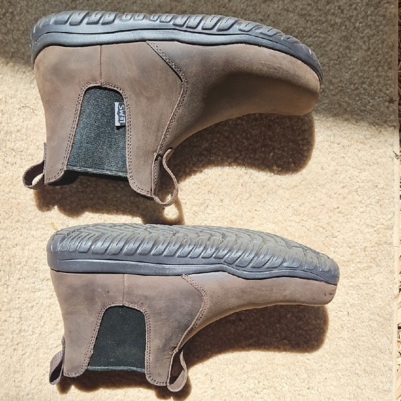 Lems Chelsea Style Ankle Boots - Picture 4 of 13